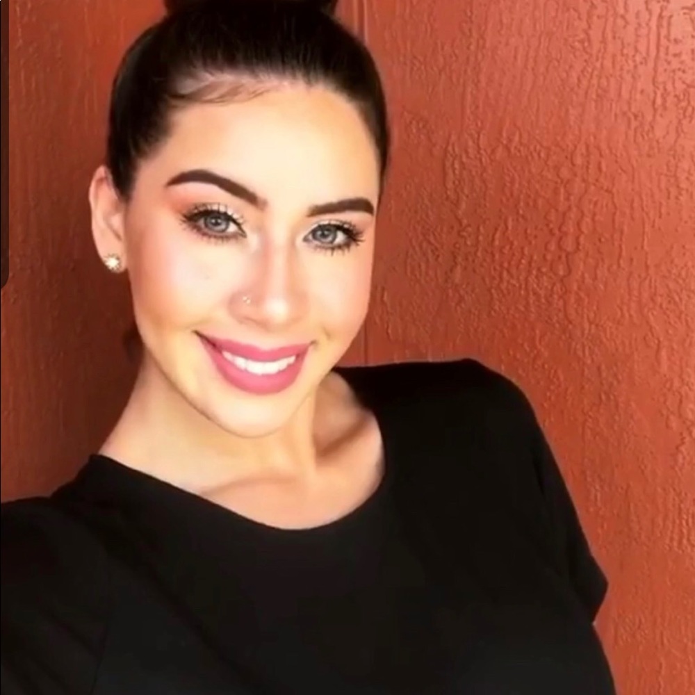 Meet your Posher, Sydney